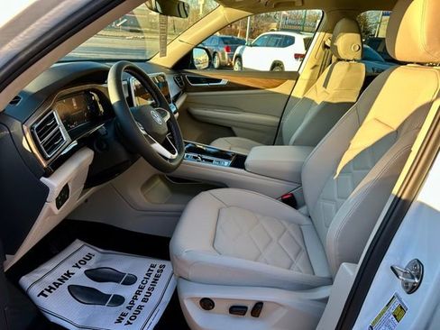 New 2026 Volkswagen Atlas SE image 11