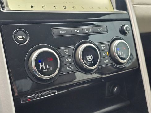 Used 2018 Land Rover Discovery HSE Luxury image 28