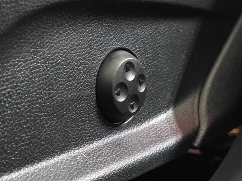 Used 2020 Mercedes-Benz C 300 4MATIC Sedan image 26