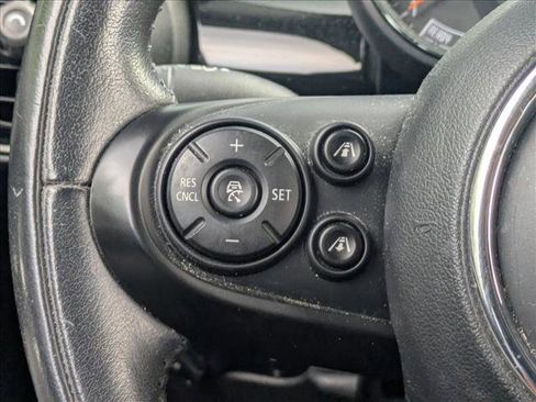 Used 2021 MINI Cooper 2-Door Hardtop w/ Driver Assistance Package FWD image 12