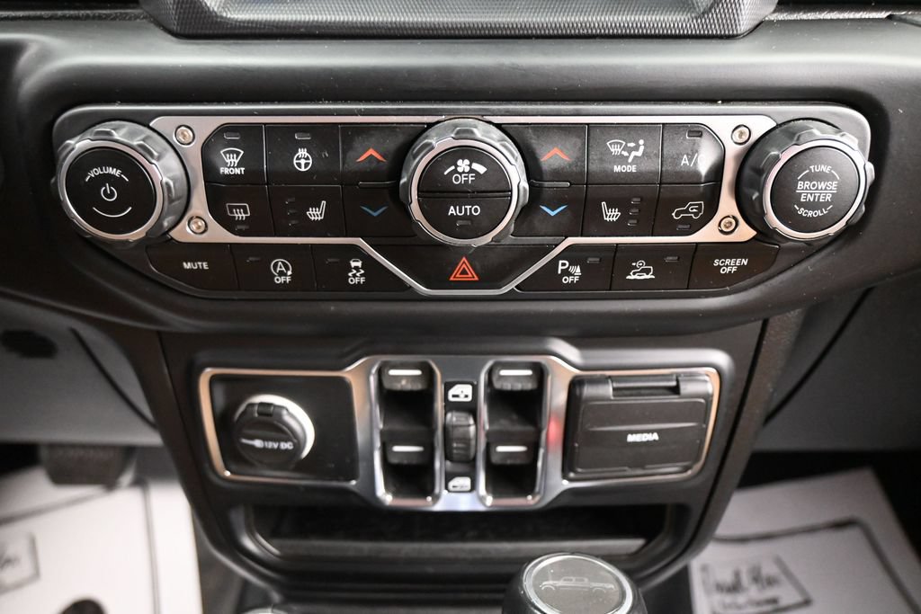 Used 2021 Jeep Gladiator Overland w/ Popular Equipment Package AWD/4WD image 19