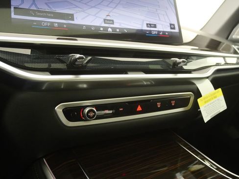 New 2026 BMW X5 xDrive40i w/ M Sport Package image 38