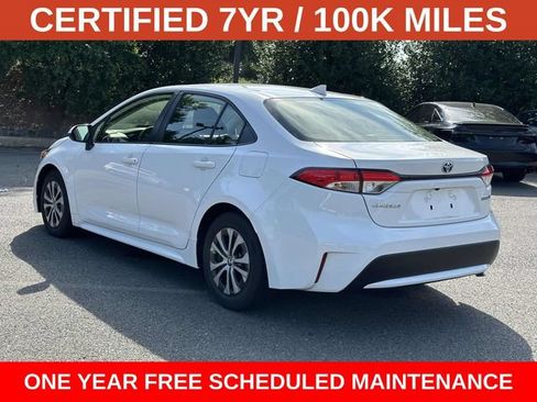 Used 2022 Toyota Corolla LE FWD image 3