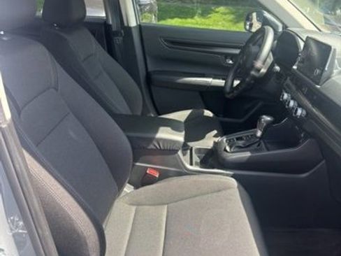 Used 2025 Honda CR-V LX image 9