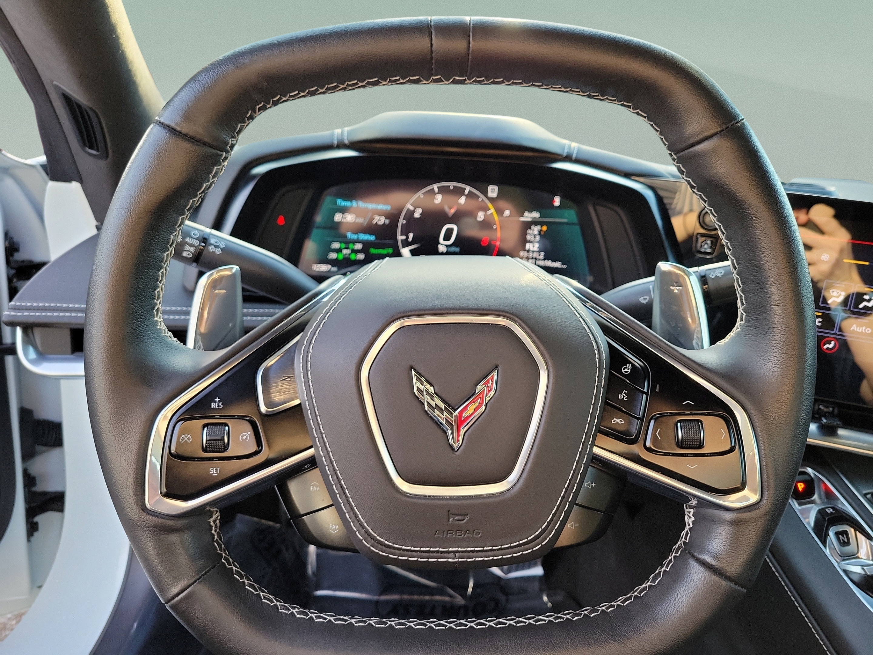 Used 2023 Chevrolet Corvette Stingray Premium Conv w/ Z51 Performance Package RWD image 14