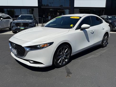 Used 2021 MAZDA MAZDA3 s FWD image 4