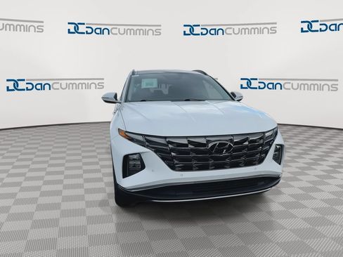 Used 2024 Hyundai Tucson Limited AWD/4WD image 3