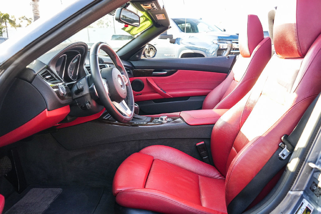 Used 2009 BMW Z4 sDrive30i RWD image 19