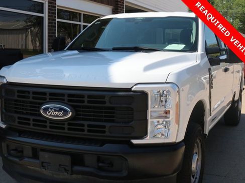 Used 2024 Ford F350 XL w/ Camper Package image 4