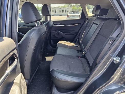 Used 2022 Kia Seltos S FWD image 16