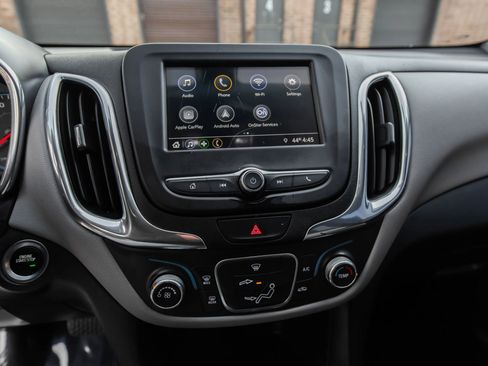 Used 2019 Chevrolet Equinox LS w/ LS Convenience Package image 21