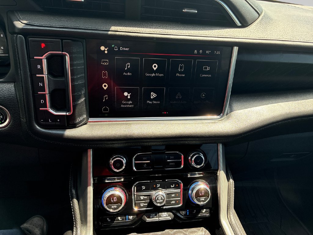 Used 2022 GMC Yukon Denali w/ Advanced Technology Package AWD/4WD image 14