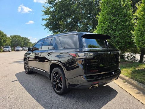 Used 2018 Chevrolet Traverse Premier w/ Redline Edition AWD/4WD image 3