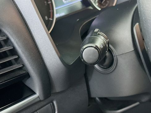 Used 2022 Nissan Rogue SL image 17