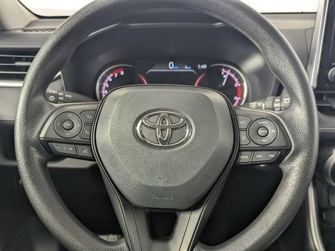 Used 2025 Toyota RAV4 XLE FWD image 16