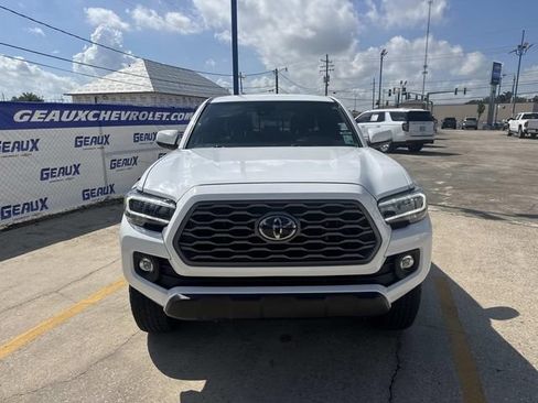 Used 2023 Toyota Tacoma TRD Off-Road AWD/4WD image 4