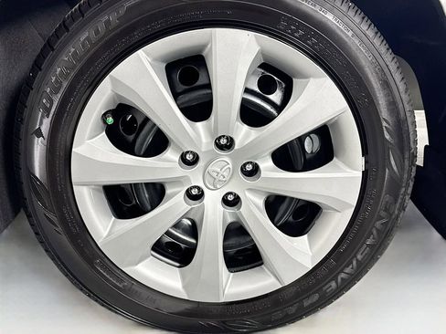 Used 2025 Toyota Corolla LE FWD image 32