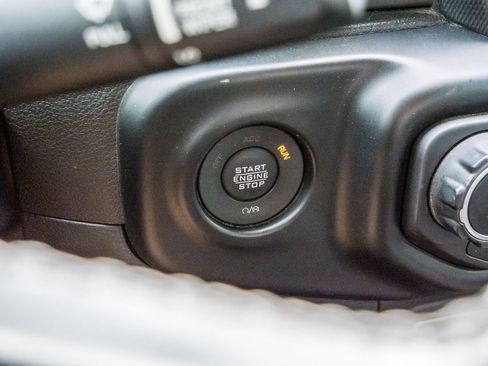 Used 2022 Jeep Gladiator Sport AWD/4WD image 55