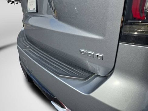 Used 2023 Cadillac Escalade ESV Premium Luxury AWD/4WD image 48