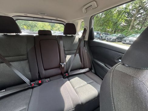 Used 2025 Nissan Rogue SV FWD image 38