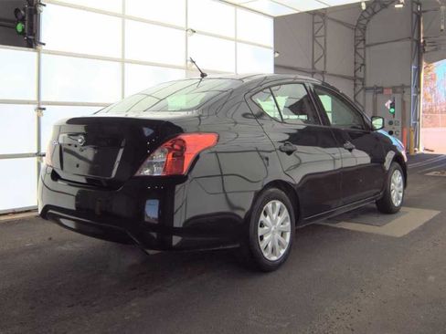 Used 2019 Nissan Versa S image 6