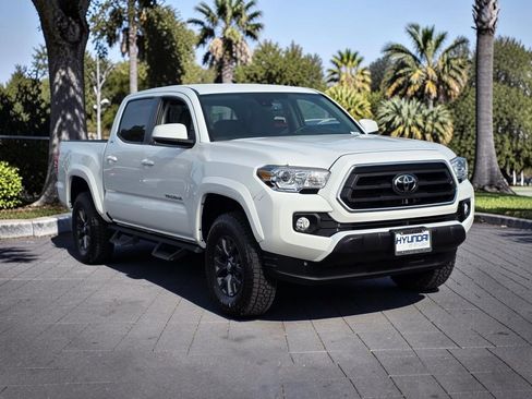 Used 2023 Toyota Tacoma SR5 RWD image 4