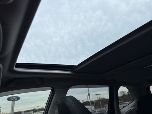 Used 2019 Subaru Forester Limited image 31