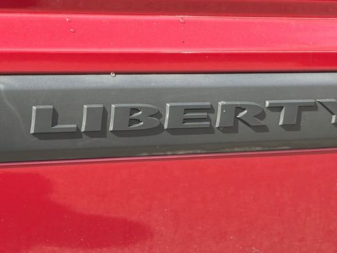 Used 2011 Jeep Liberty Sport image 12