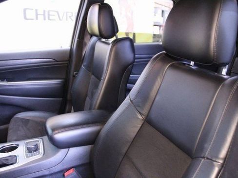 Used 2020 Jeep Grand Cherokee Altitude image 20