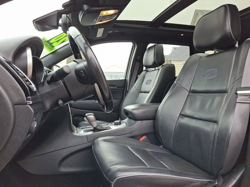 Used 2020 Jeep Grand Cherokee Overland image 13