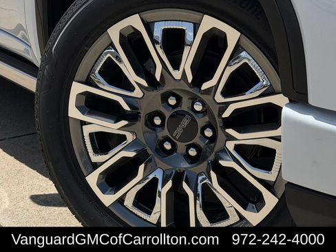 New 2026 GMC Sierra 1500 Denali Ultimate AWD/4WD image 9