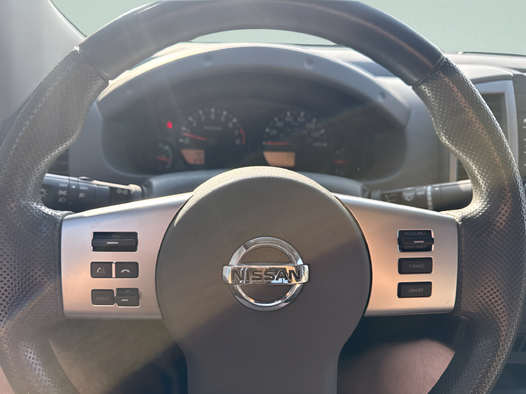 Used 2020 Nissan Frontier SV AWD/4WD image 15
