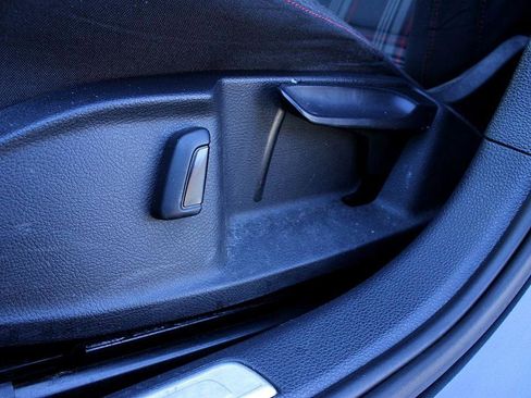 Used 2016 Volkswagen GTI S image 9