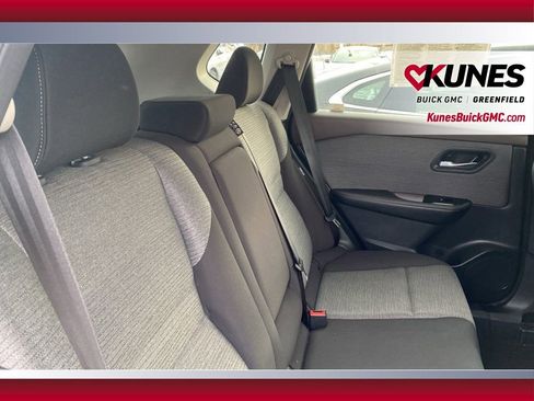 Used 2023 Nissan Rogue SV image 36