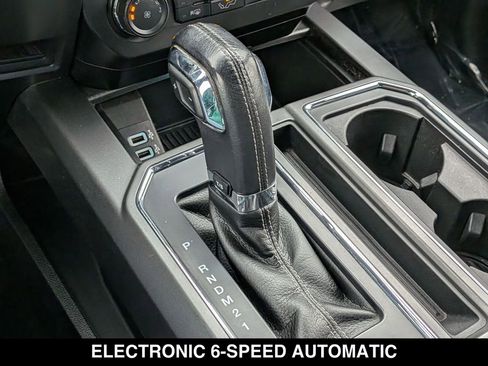 Used 2017 Ford F150 XLT w/ Equipment Group 302A Luxury AWD/4WD image 8
