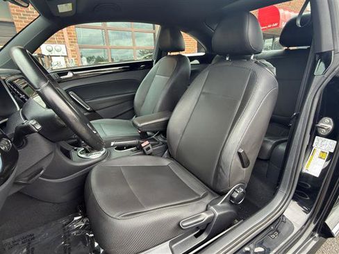 Used 2014 Volkswagen Beetle 1.8T FWD image 19