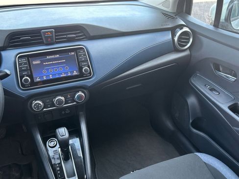 Used 2025 Nissan Versa SV image 31