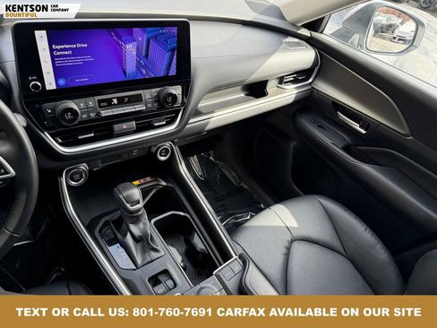 Used 2025 Toyota Grand Highlander AWD image 24