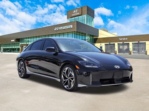 Used 2023 Hyundai Ioniq 6 SEL RWD image 3