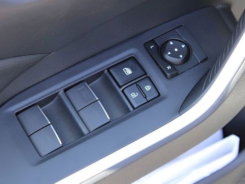 Used 2024 Toyota RAV4 XLE w/ Convenience Package AWD/4WD image 18