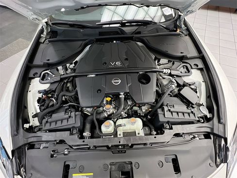 New 2025 Nissan Z NISMO w/ Floor Mat Package image 25