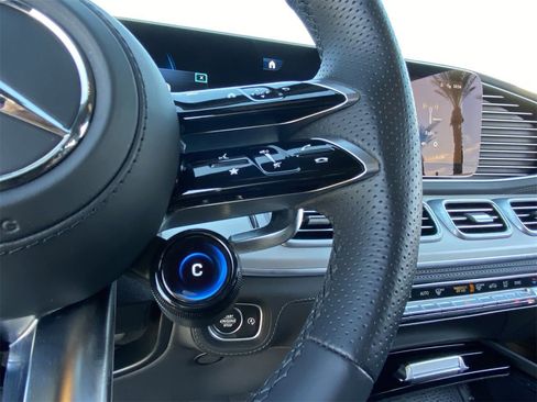 Used 2025 Mercedes-Benz GLE 63 AMG S image 22
