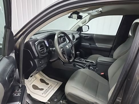 Used 2020 Toyota Tacoma SR w/ SX Package image 28