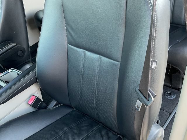 Used 2012 Chrysler Town & Country Touring w/ Entertainment Group #1 FWD image 15