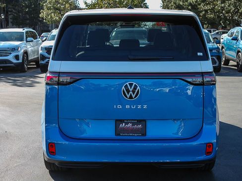 Used 2025 Volkswagen ID. Buzz 1st Edition image 7