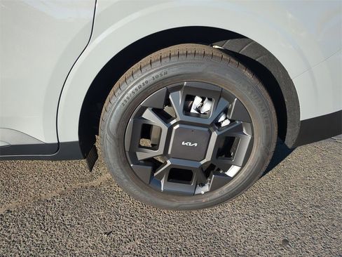 New 2026 Kia Carnival EX image 31