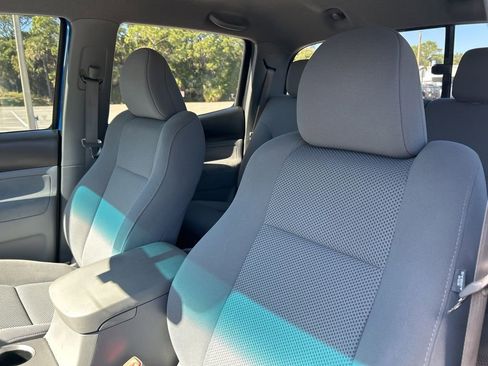 Used 2009 Toyota Tacoma PreRunner image 20