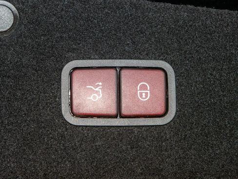 Used 2018 Mercedes-Benz S 450 4MATIC Sedan w/ Premium Package image 10