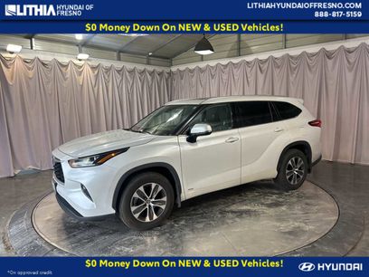 Used 2022 Toyota Highlander XLE