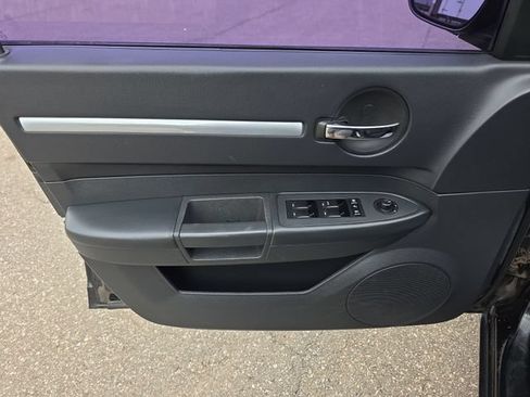 Used 2010 Dodge Charger SE RWD image 13